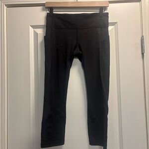 Lululemon Black Capris Leggings Size 6